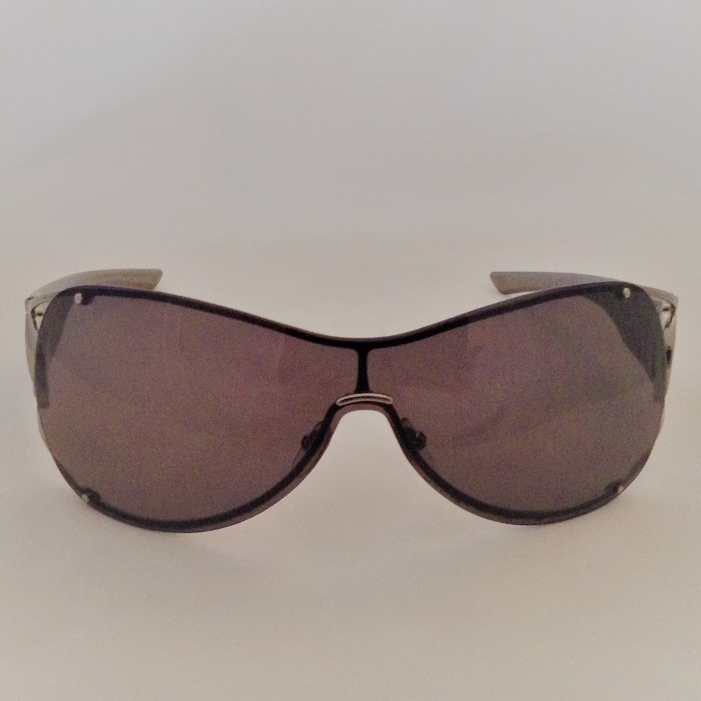 ❤️FLASH SALE!!❤️ Gucci Designer Shield Sunglasses - Picture 5 of 7